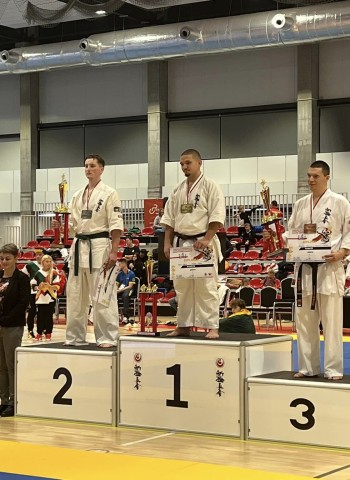 Karateka de la CSU Oradea participă la Cupa Europei