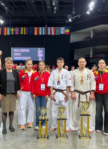 Trei medalii europene pentru karateka de la CSU