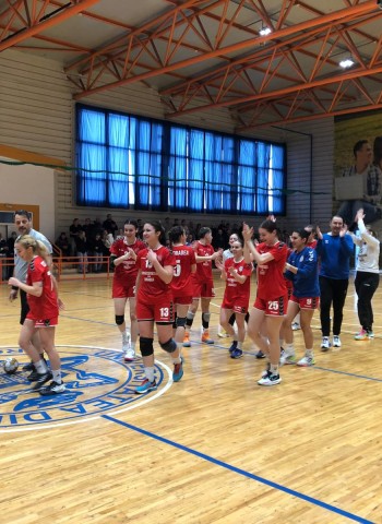 Prima victorie în play-off