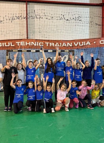 Clubul Sportiv Universitar Oradea și-a extins activitatea la HANDBAL FEMININ